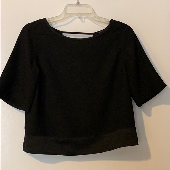 Banana Republic cropped dressy top - Picture 1 of 4